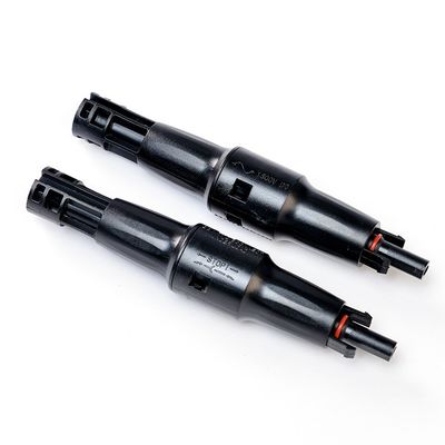 Stranded Conductor Overhead PV Cable Power Connector Socket mit Sicherung Wasserdicht IP65 PPO Isolierung und eingelagertes Kupfer