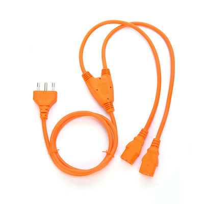 IMQ-zertifiziertes Computer-Stromkabel Y Splitter 3-Pin-Stecker mit 2-Wege-C13-Stecker-Steckdose WIFI KEINE Erdung Standard-Erdung