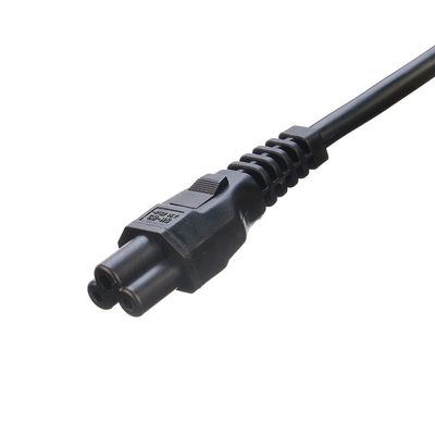 C5 Clover-Anschluss Schwarz Italia Standard-Verlängerungskabel Leads H05VV-F 3x0.75MM2 Kabel 3 Pin 16A Stecker für kommerzielle