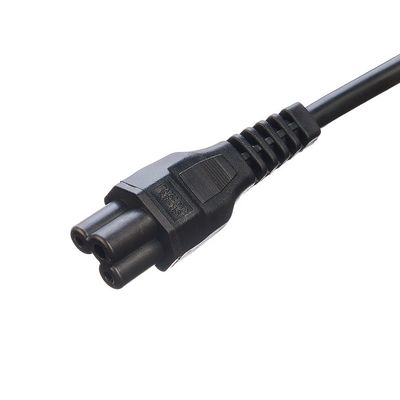 C5 Clover-Anschluss Schwarz Italia Standard-Verlängerungskabel Leads H05VV-F 3x0.75MM2 Kabel 3 Pin 16A Stecker für kommerzielle