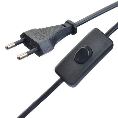 2.5A 2 Pins Stecker Stromkabel Schwarzer Wasserkocher Stecker mit Steckverbinder oder Steckdose Sauerstofffreie entblößte Kupferleiter
