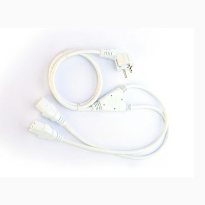 Sauerstofffreie, entblößte, gefesselte Kupfer 2XC13 weiblich, weiß, Y-Typ Splitter Stromkabel 250V/16A Stromverlängerungskabel VDE genehmigt