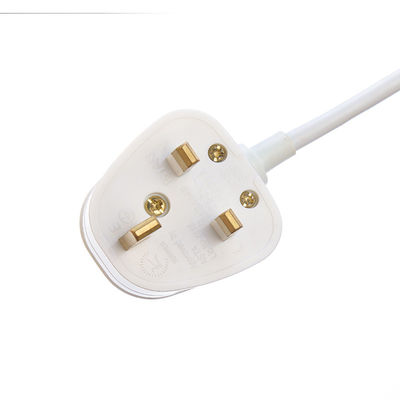 EU-Standardstromstreifen mit 4 Steckdosen Überspannungsschutz-Schalter USB A Ausgangsanschlüsse H05VV-F 3x1.25MM2 Kabel und UK 3 Pin Stecker